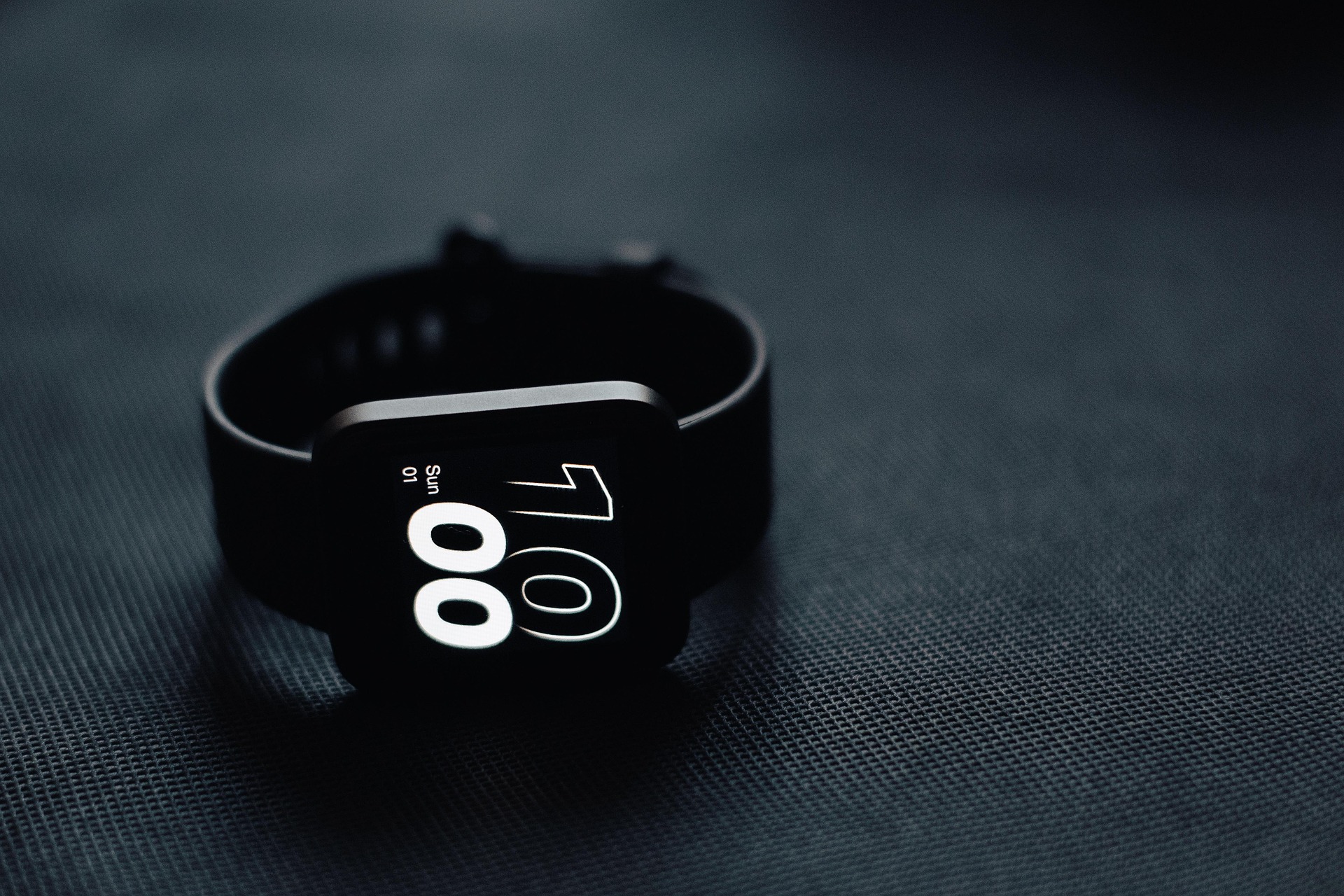 smartwatch-8300238_1920
